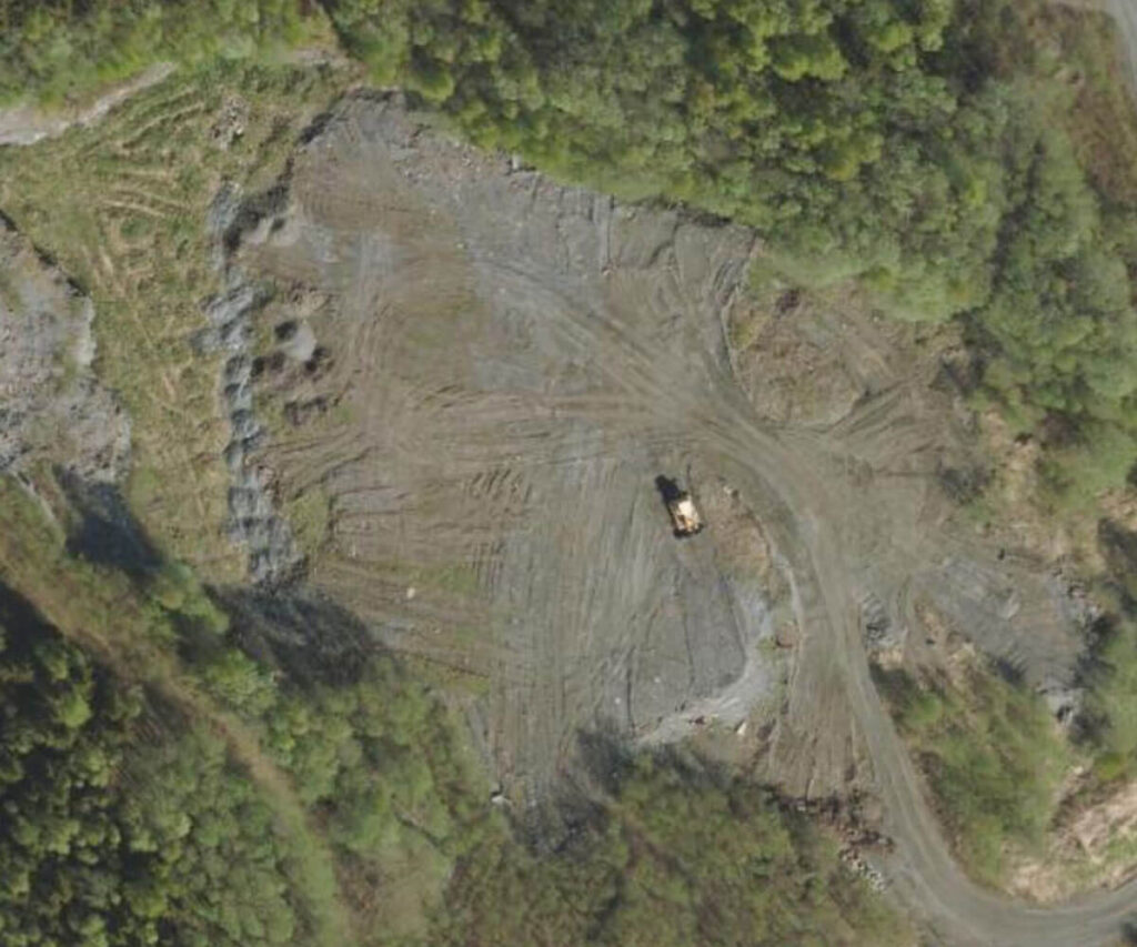 Oversiktsbilde av godkjent massedeponi eid av KLAS.